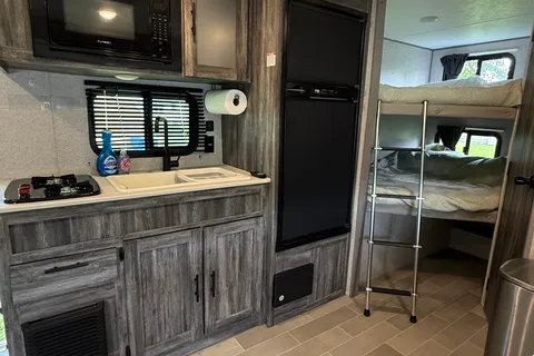 Ready Set Camp- Cozy Family Camper