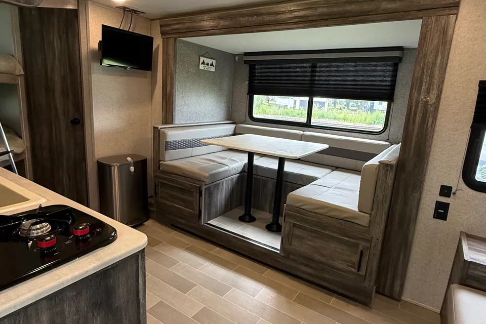 Ready Set Camp- Cozy Family Camper
