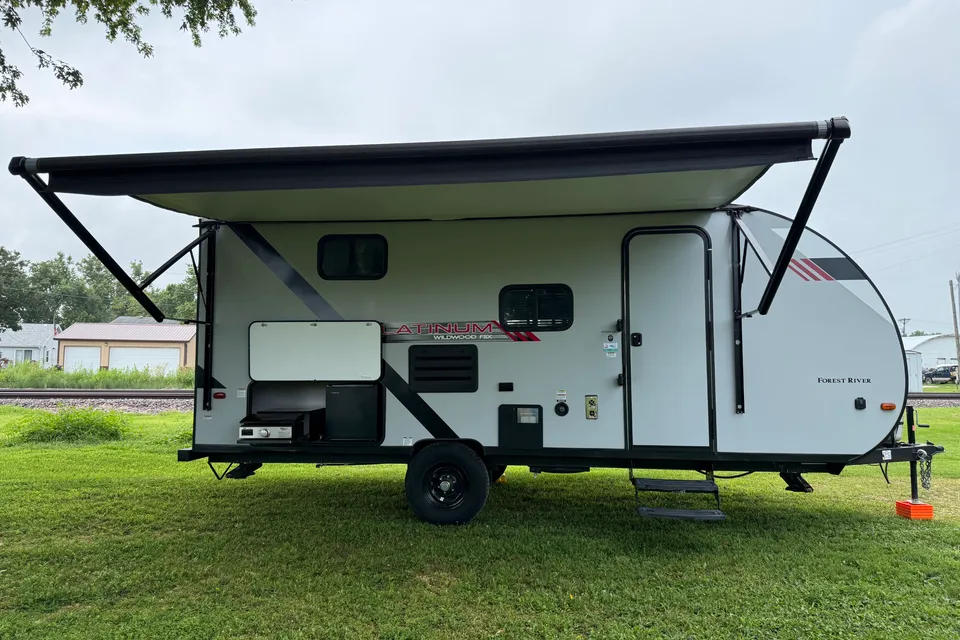 Ready Set Camp- Cozy Family Camper