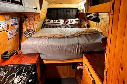 Dodge Sprinter 170” 4-season camper