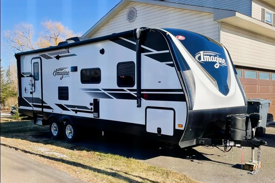 Barb 's Grand Design Imagine 2600 RB Travel Trailer
