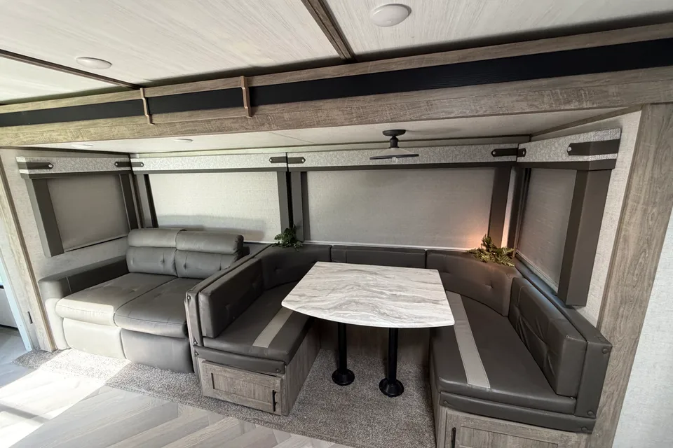 Victor's Forest River Hemisphere 29X BHL30 Travel Trailer
