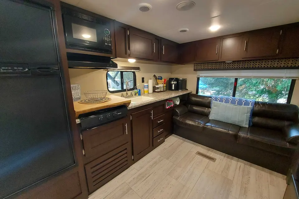 THE BOSS BUNGALOW