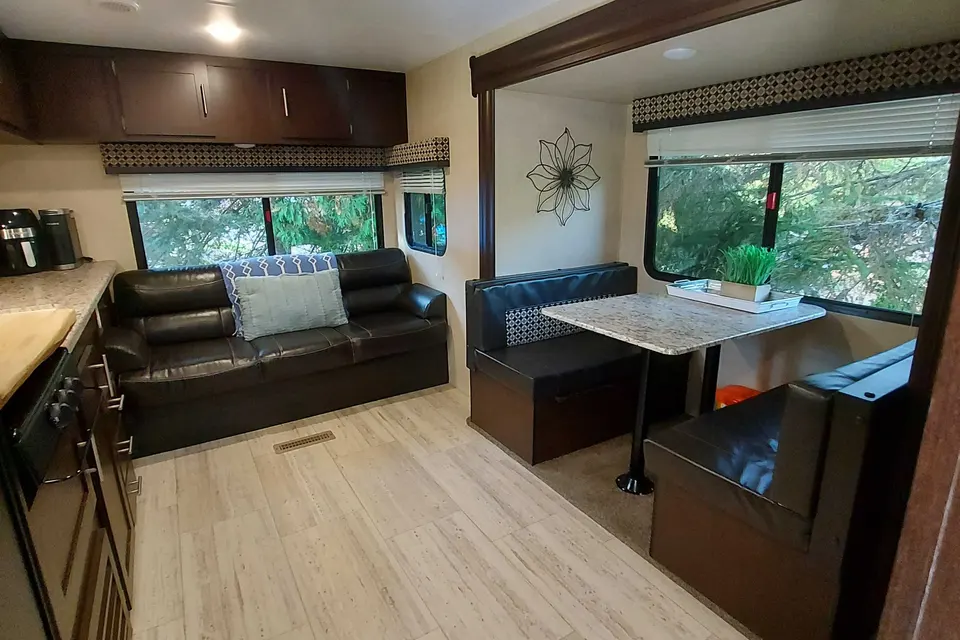 THE BOSS BUNGALOW