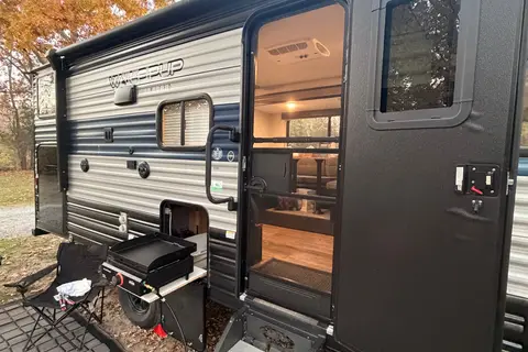 Airbnb on Wheels 🚐 | Premium Wolf Pup 17JG | Sleeps 6 | Blackstone Grill & Luxury Upgrades 🇨🇦