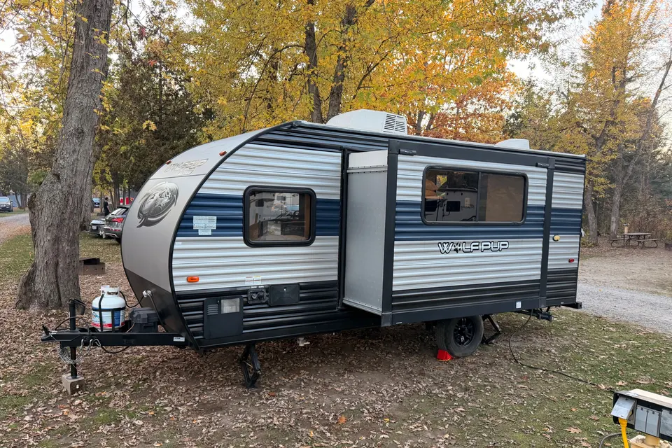 Airbnb on Wheels 🚐 | Premium Wolf Pup 17JG | Sleeps 6 | Blackstone Grill & Luxury Upgrades 🇨🇦