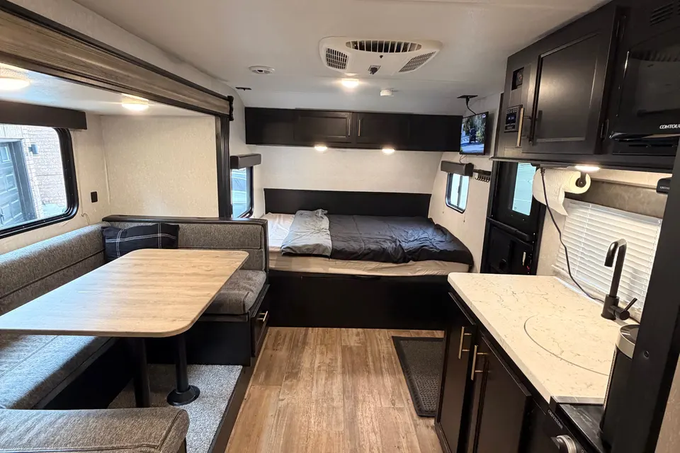 Airbnb on Wheels 🚐 | Premium Wolf Pup 17JG | Sleeps 6 | Blackstone Grill & Luxury Upgrades 🇨🇦
