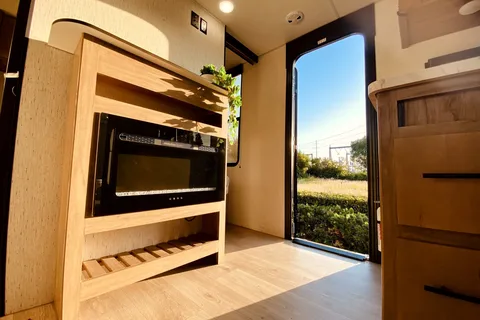 🐺 Sugar Wolf 🐺 Dual Entry • Double Bunks • Slide-Out • Sleeps 8