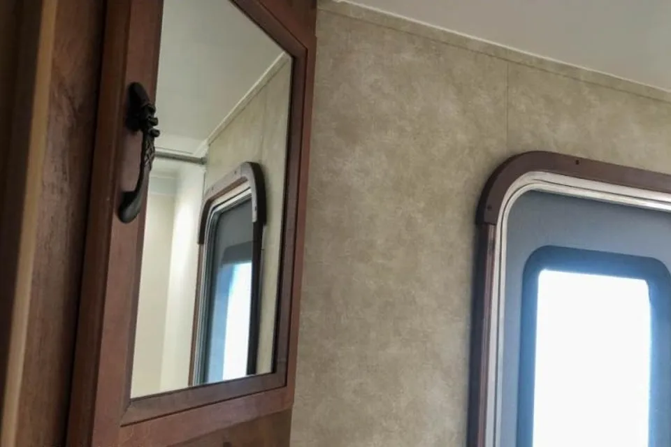 Christina's Gulfstream INNSBRUCK SUPREME Travel Trailer