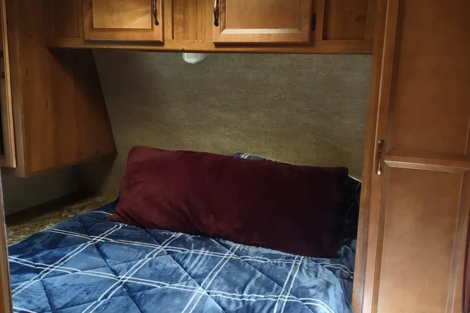 Christina's Gulfstream INNSBRUCK SUPREME Travel Trailer