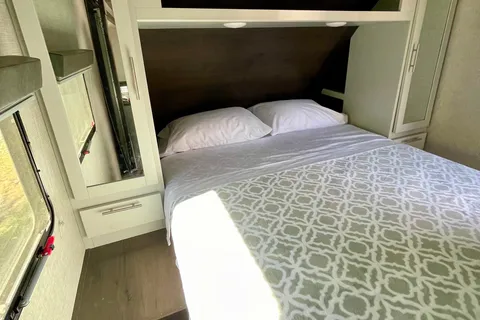 Cozy Bullet 28’ - Home Away From Home