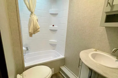 Cozy Bullet 28’ - Home Away From Home