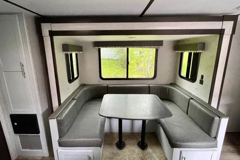 Cozy Bullet 28’ - Home Away From Home