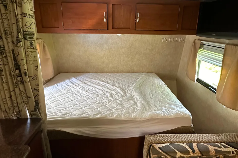 JJ’s weekender - Salem Cruise lite travel trailer