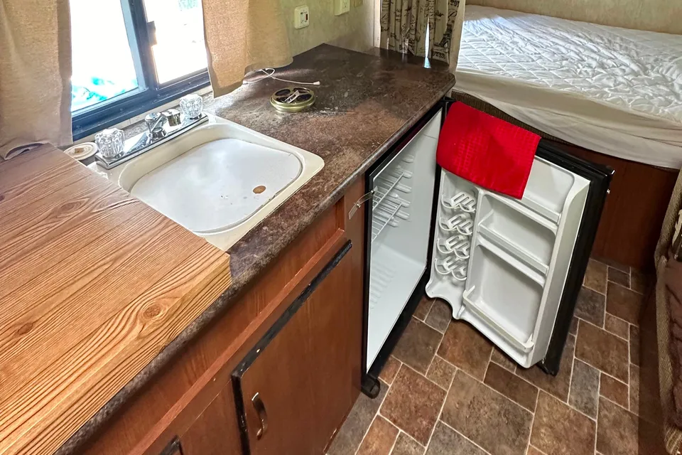 JJ’s weekender - Salem Cruise lite travel trailer