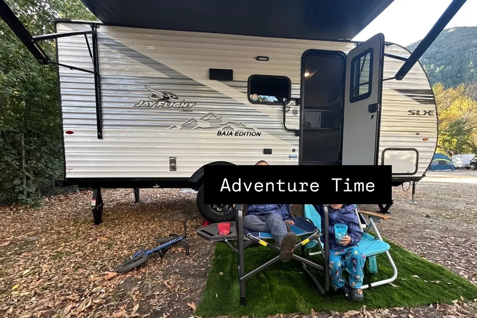 Jennifer's Jayco Baja Edition SLX Travel Trailer