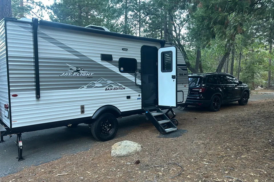 Jennifer's Jayco Baja Edition SLX Travel Trailer