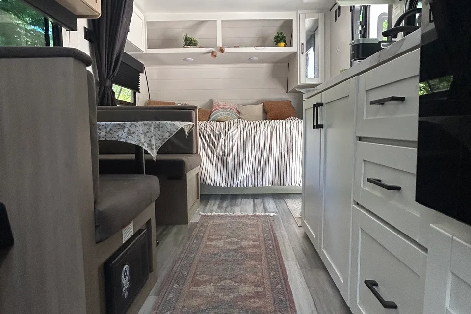 Jennifer's Jayco Baja Edition SLX Travel Trailer