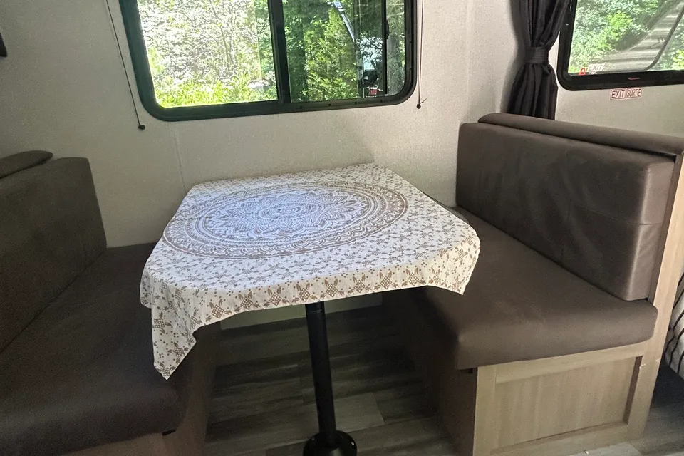 Jennifer's Jayco Baja Edition SLX Travel Trailer