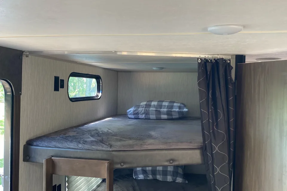 Memory Maker - Delivery and Set Up Offered - 2021 Trailer 