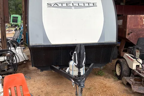 Joe's Coachmen 2018 Travel Trailer