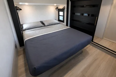 Forest River Wildwood Heritage Glen Fifth Wheel