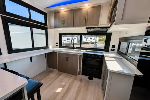 Forest River Wildwood Heritage Glen Fifth Wheel
