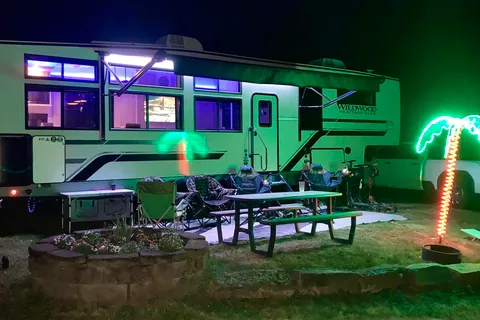 Forest River Wildwood Heritage Glen Fifth Wheel