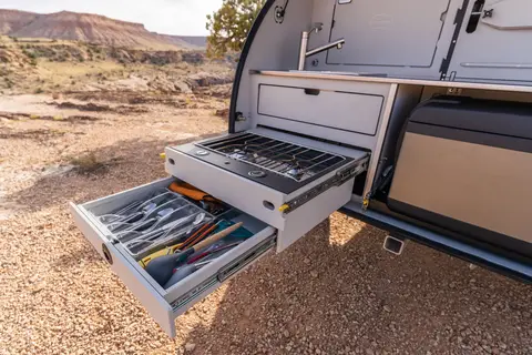 Simon, our 2024 Escapod Voyager TOPO2 w/ FSR Premium Hybrid Roof Top Tent