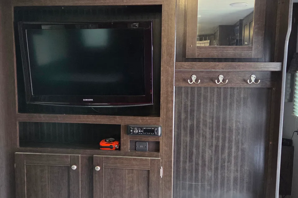 Affordable Heartland Pioneer camper