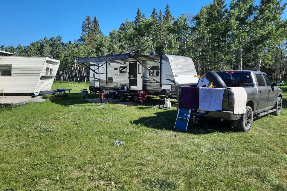 Affordable Heartland Pioneer camper