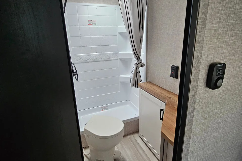 Terrah's Starcraft BHS26 Travel Trailer