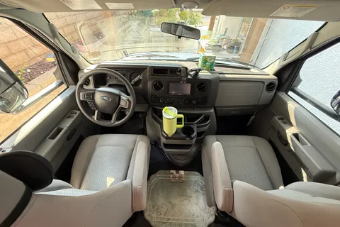 Forest River Entrada 3100FB Easy to drive Class C sleep up to 10