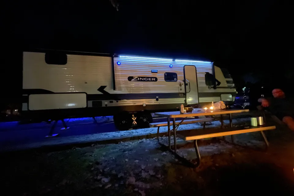 2022 CrossRoads RV Zinger ZR290KB