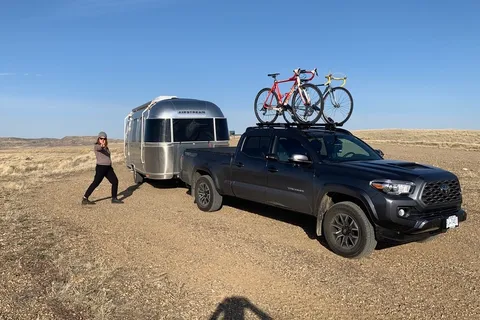 Miraj - Airstream Caravel 22FB Travel Trailer