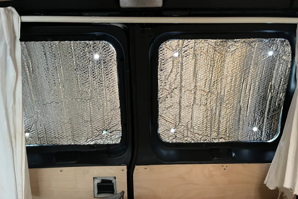 Agathe Ford E-250 Campervan
