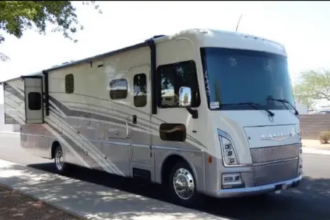 Marquale's Winnebago Adventurer 34W Class A