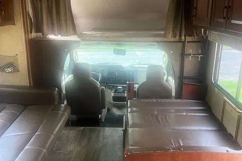 CT RV Adventures Forest River Sunseeker 3170DSF Class C