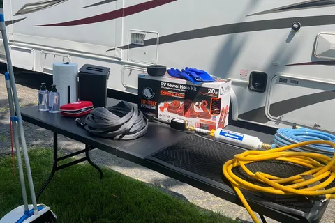 CT RV Adventures Forest River Sunseeker 3170DSF Class C
