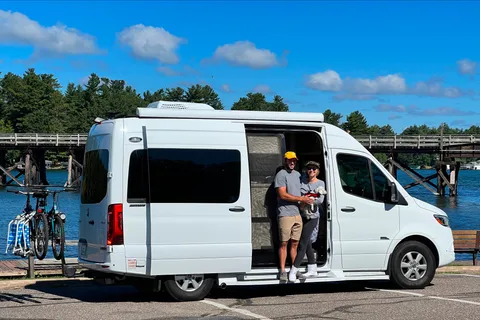 Glamping on Wheels - 20ft Modern Luxury MB Sprinter