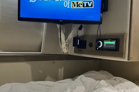 Glamping on Wheels - 20ft Modern Luxury MB Sprinter