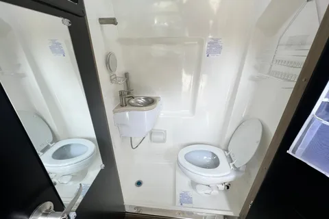 Glamping on Wheels - 20ft Modern Luxury MB Sprinter