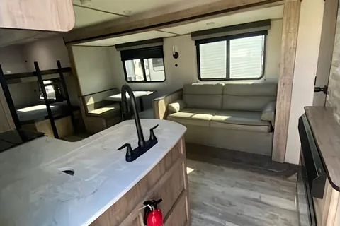 Gulf Stream Friendshop 268BH