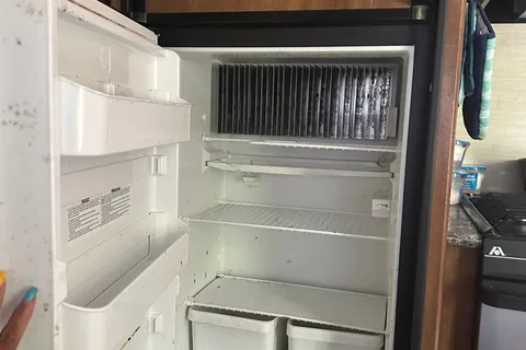 Vivian's Keystone 2016 Travel Trailer