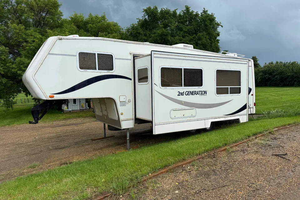 Derek's Vanguard 2nd generation  Fifth Wheel