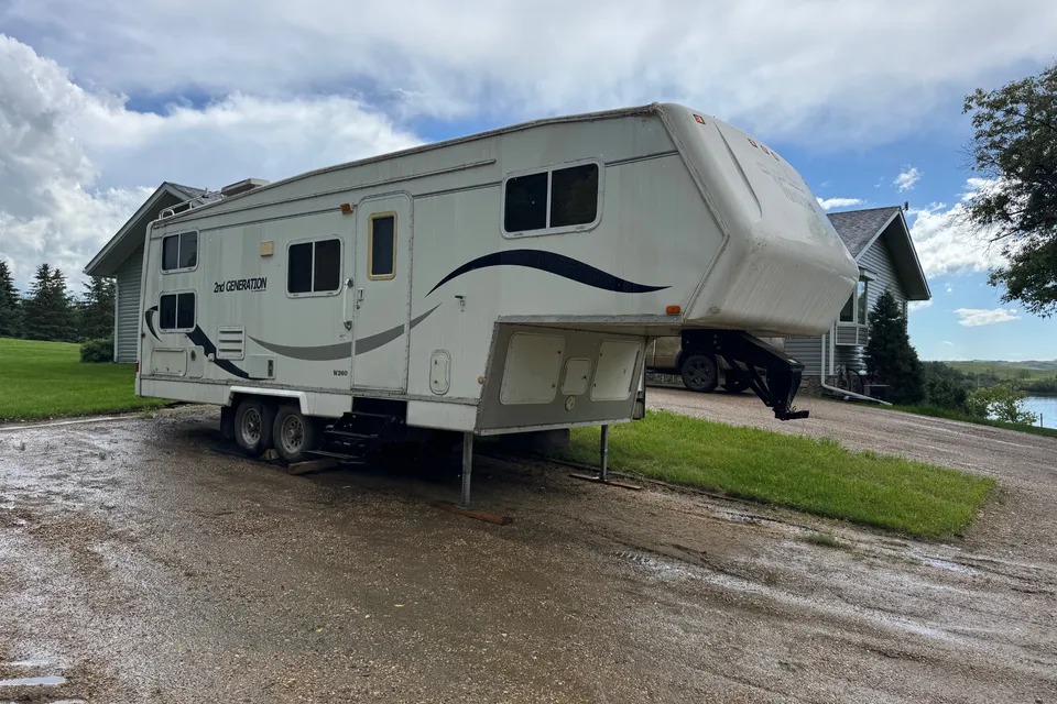 Derek's Vanguard 2nd generation  Fifth Wheel