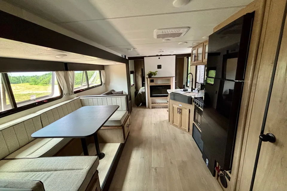 Rutherford’s Retreat ~ Forest River Black Label ~ Sleeps 8