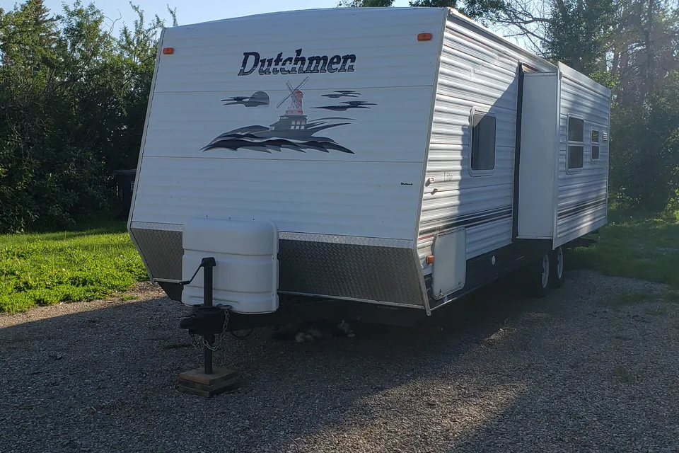 Dave's Dutchmen 26ft Travel Trailer