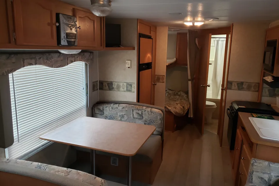Dave's Dutchmen 26ft Travel Trailer