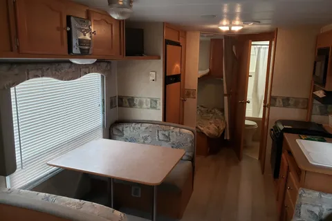 Dave's Dutchmen 26ft Travel Trailer